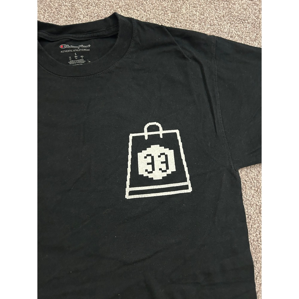 Champion T-Shirt Mens Small‎ Black Excellent Waldos Forever Video Game Pixel Art - Picture 2 of 7